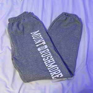 GILDAN Heavy Blend Mount Rushmore sweatpants
